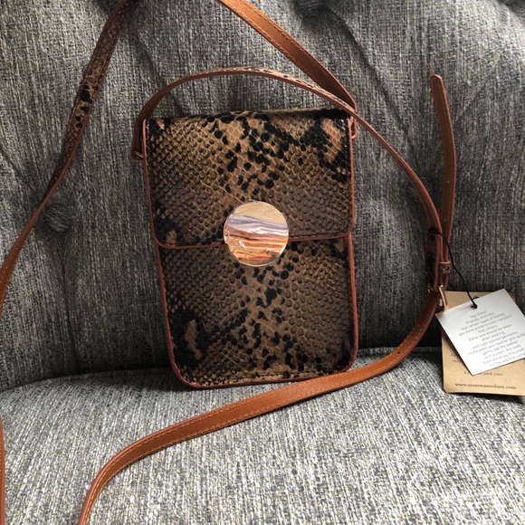 - NWT Genuine snake stamped leather crossbody bag - Picture 1 of 9